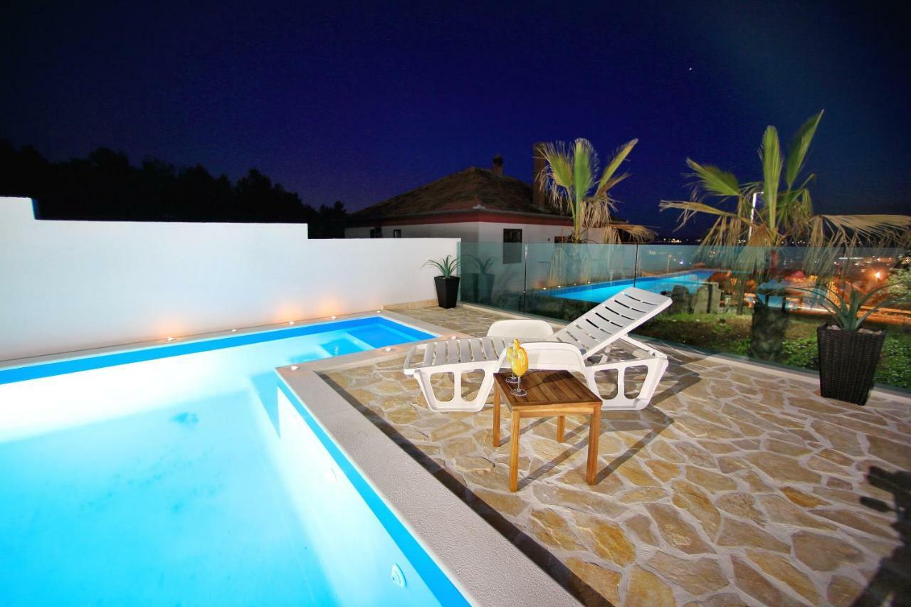 Apartment&pool Nika Bibinje Buitenkant foto